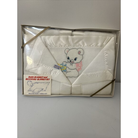 Quiltex Vintage Bear Baby Blanket Silky Edge Satin Printed Binding NOS USA Boxed - Picture 1 of 9
